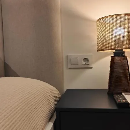 アパート Gran Via De Carlos Iii B